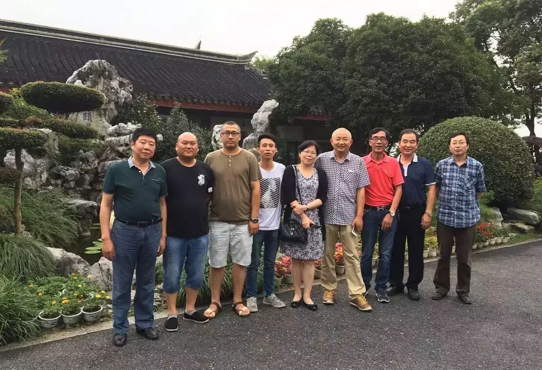 Voorzitter Liu Guofang wordt uitgenodigd om deel te nemen aan het formuleren van industriestandaarden door de Textile Association